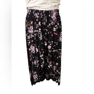🌸 Torrid Black Floral Hi-Lo Maxi Skirt with Built-In Shorts – Size 2 (2X) 🌸